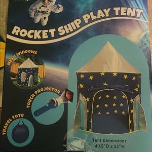 New USA Toyz rocket ship play tent w/ torch projector 40.5”x51”H